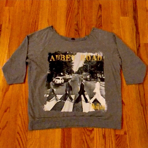 APPLE CORPS Tops - BEATLES 🎸 ABBEY ROAD OVERSIZED GRAY TSHIRT Size L